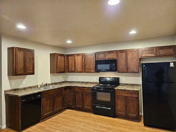 Meadow Villas, 1550 28th Ave SW #729562764, Altoona, IA 50009