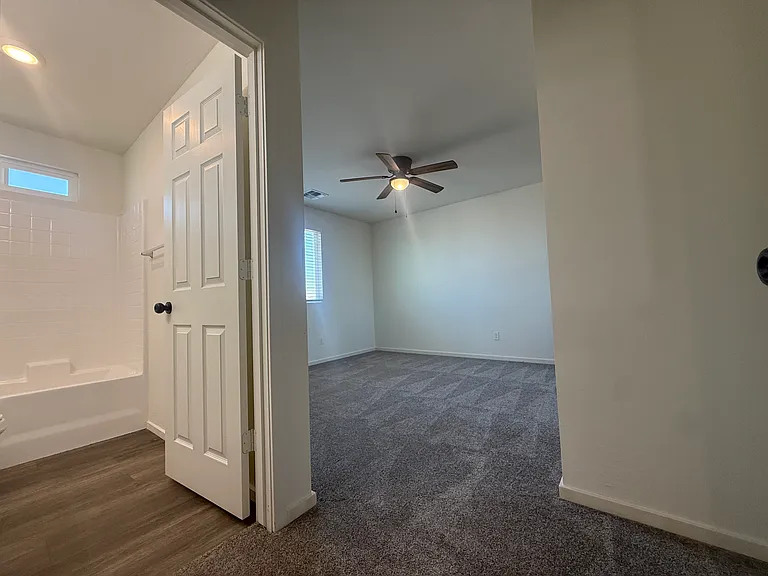 4037 S 12th St #205 — Photo 16