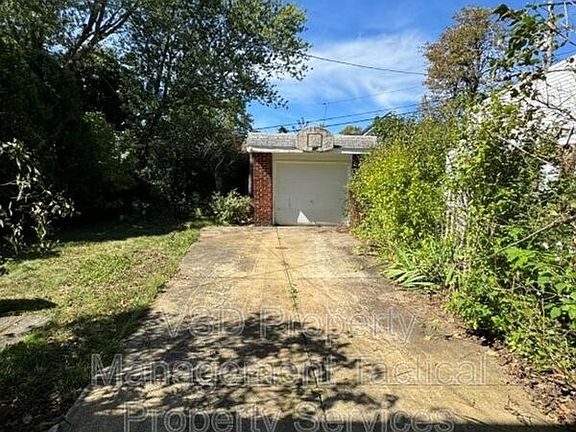 5th image of 4742 Burleigh Rd