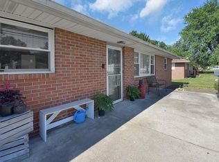184 E Center St, London, OH 43140