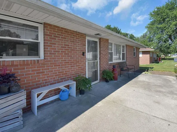 184 E Center St, London, OH 43140