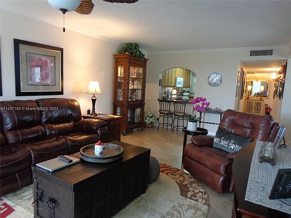 3rd image of 9470 Poinciana Pl APT 409