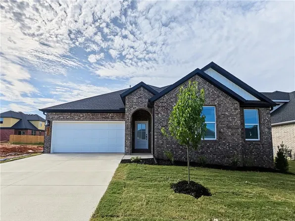 6605 SW Orange Ave, Bentonville, AR 72712