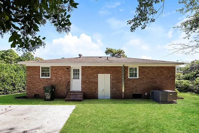 3310 Jules Dr — Photo 11