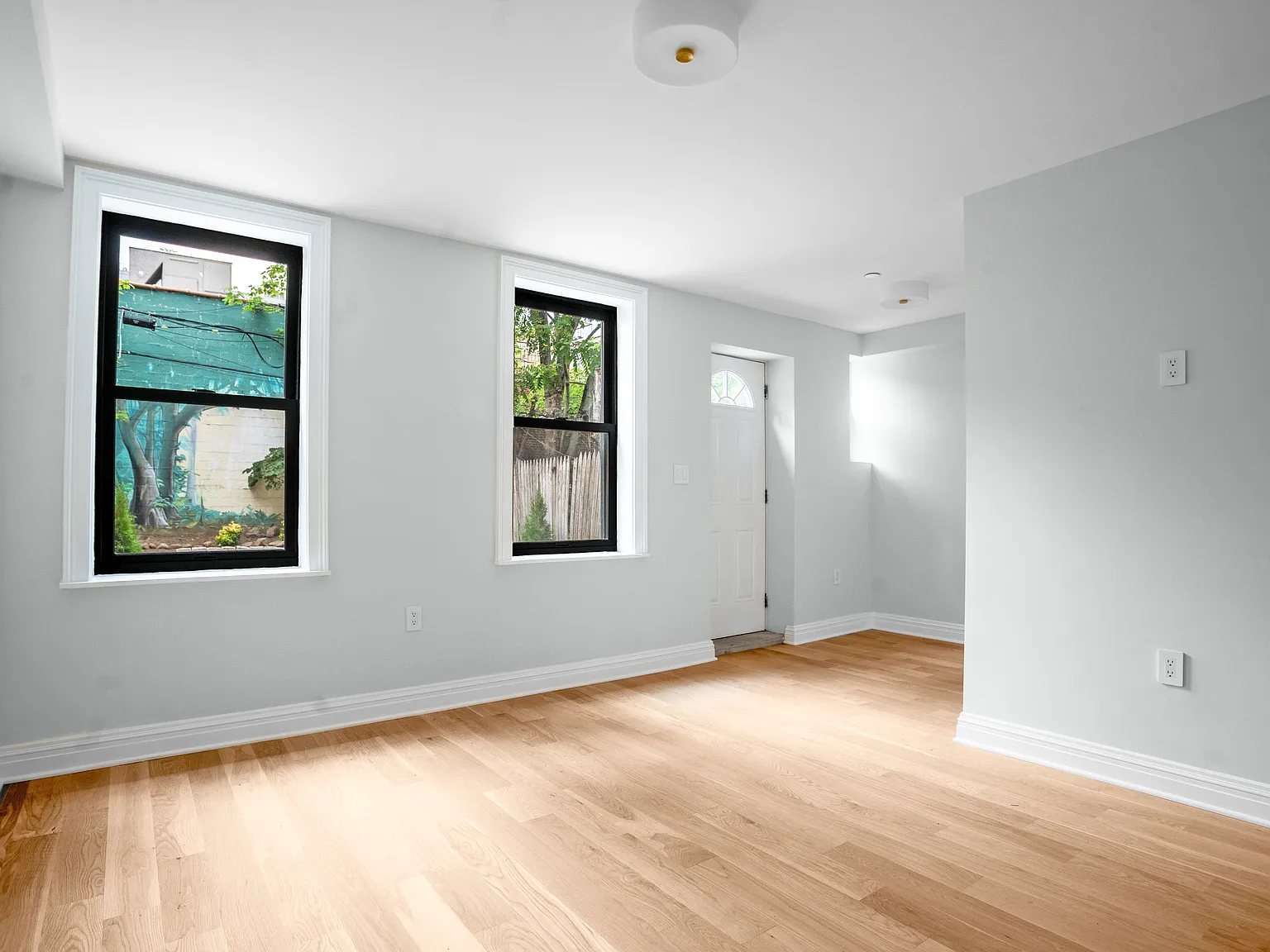 29 Herkimer Street — Photo 3