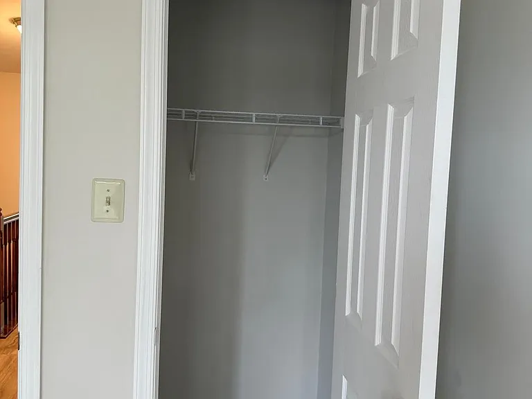 42 Madison Way — Photo 28