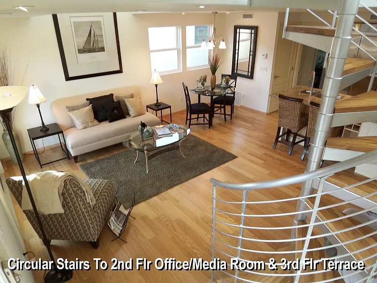 1826 W Balboa Blvd — Photo 9