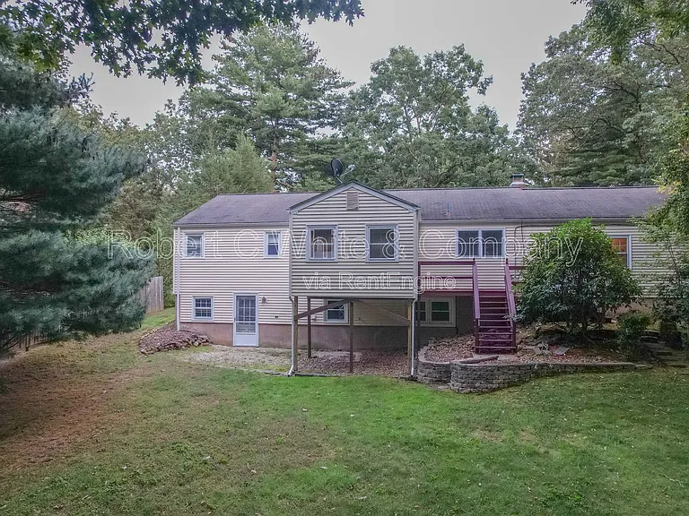 427 Graham Rd — Photo 3