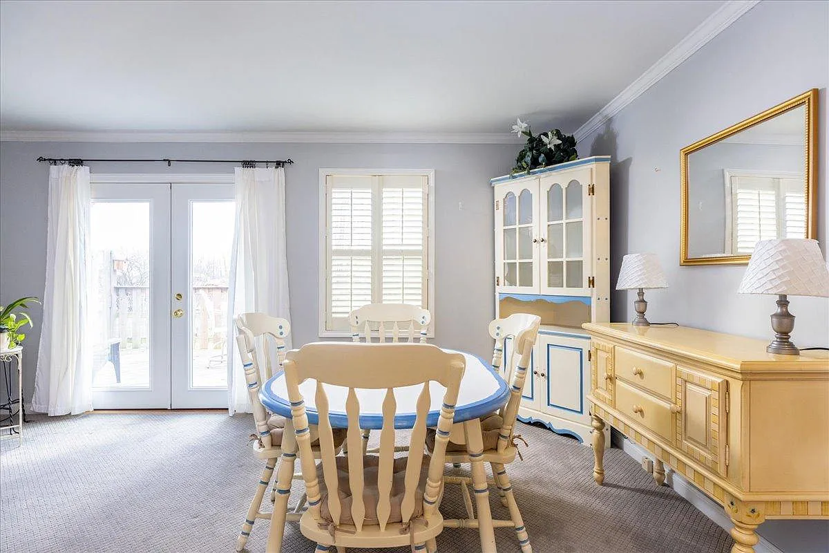 2 bed, 1395 sqft, $1,875 — Photo 4