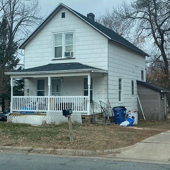 2nd image of 516 Winton St