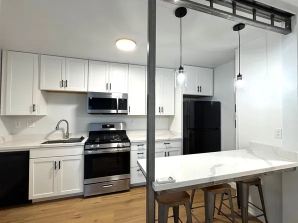 PM-140 Olivewood Garden Apartments