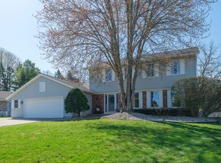 7640 Finch Ave, Jenison, MI 49428