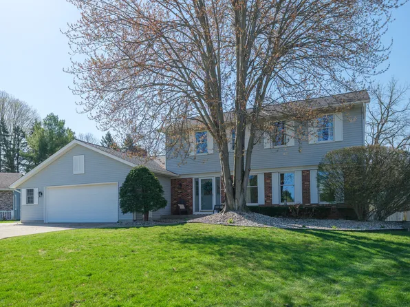 7640 Finch Ave, Jenison, MI 49428