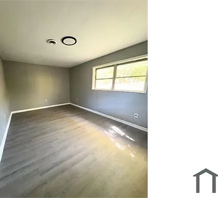 1669 19th Pl SW — Photo 2
