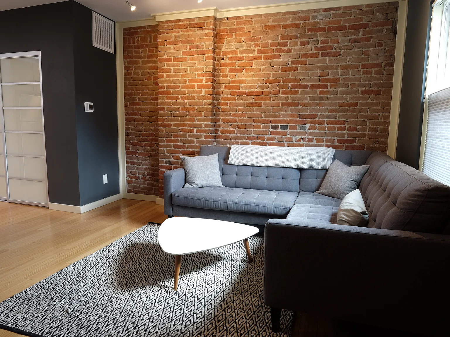 1 bed, 600 sqft, $1,750 — Photo 1