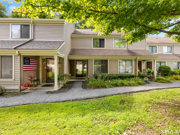 21 Riveredge Drive #21, Winchester, CT 06098