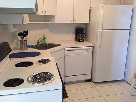 5th image of 5225 Collins Ave APT 810