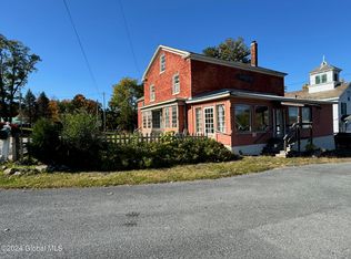 2073 Creek Rd, Crown Point, NY 12928