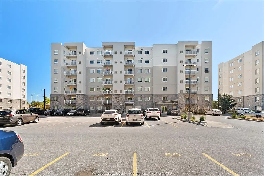 2 bed, 2.0 bath, 1072 sqft, $1,975 — Photo 1