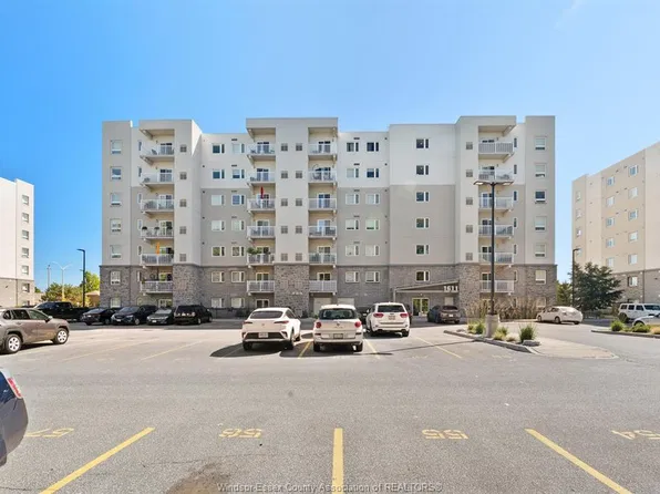 1611 Banwell Rd #510, Windsor, ON N8P 0G5