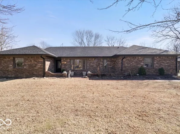 6585 Crown Dr, Brownsburg, IN 46112