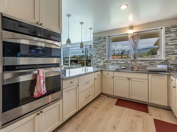 431 Holua Dr, Kahului, HI 96732