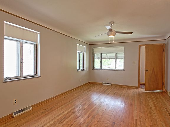 2nd image of 2186 Chesterland Ave