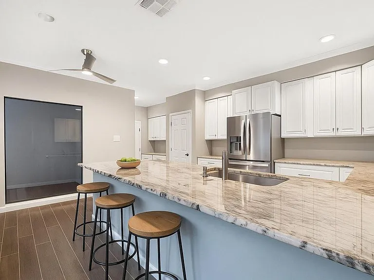 6019 Winsome Ln #2 — Photo 4