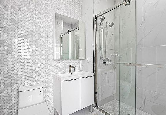 5th image of 221 Sea Breeze Ave APT 13F