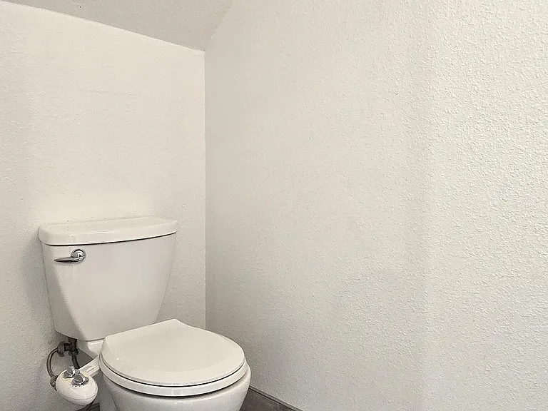 1325 S Judd St — Photo 10
