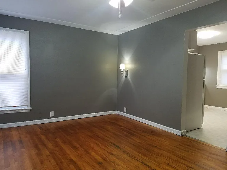 3617 Thomas Ave — Photo 2