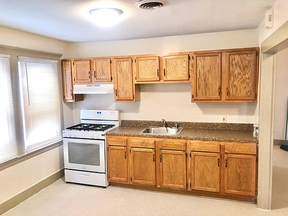 2nd image of 64 Ellsworth Ave #3