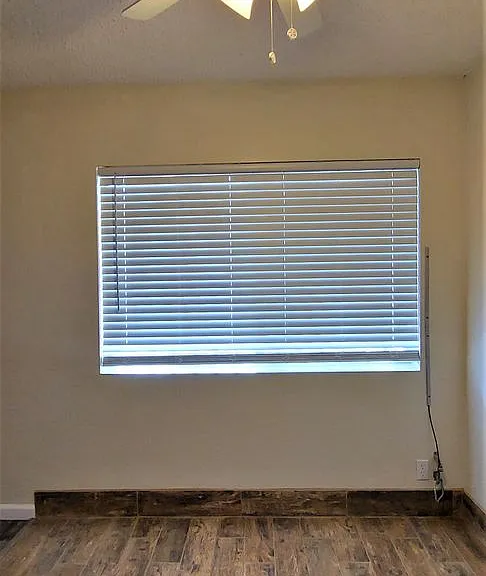 12704 Cedar Ave — Photo 6