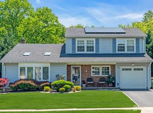 42 Ridge Rd, Edison, NJ 08817