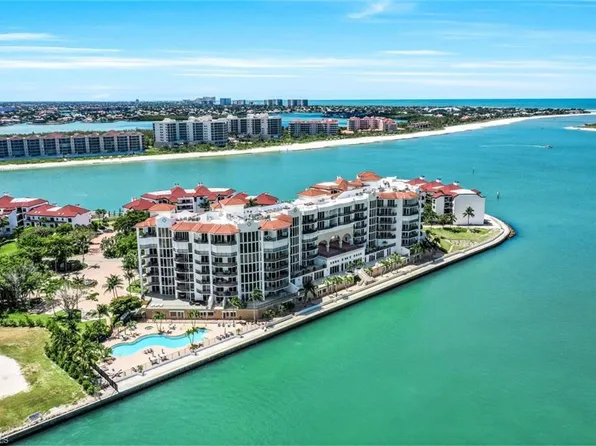 700 La Peninsula BLVD #401, NAPLES, FL 34113