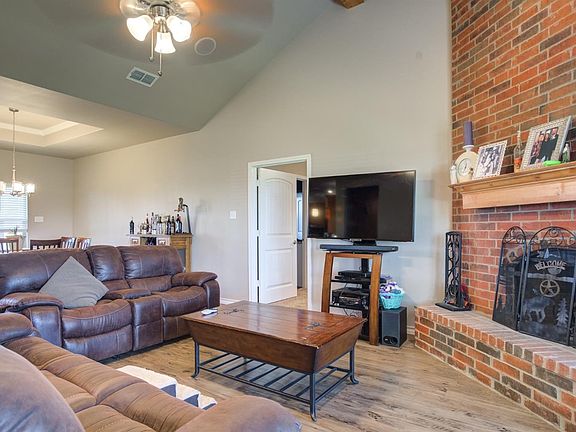 3rd image of 12419 N Farm Road 179