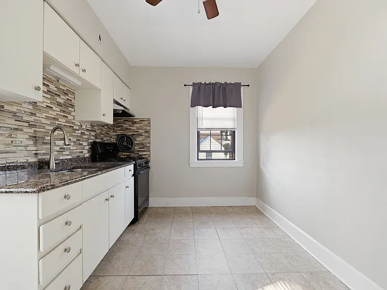 83 Hudson St #2 — Photo 5