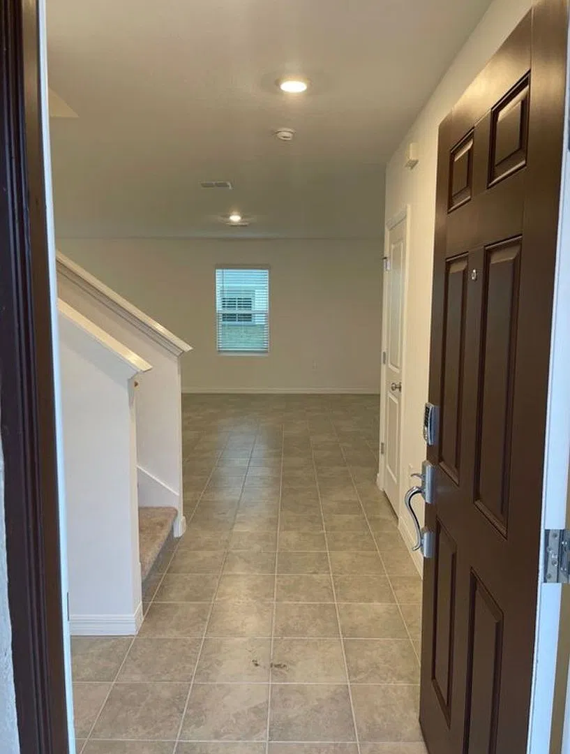 Spacious 3BR House in Kissimmee — Photo 2