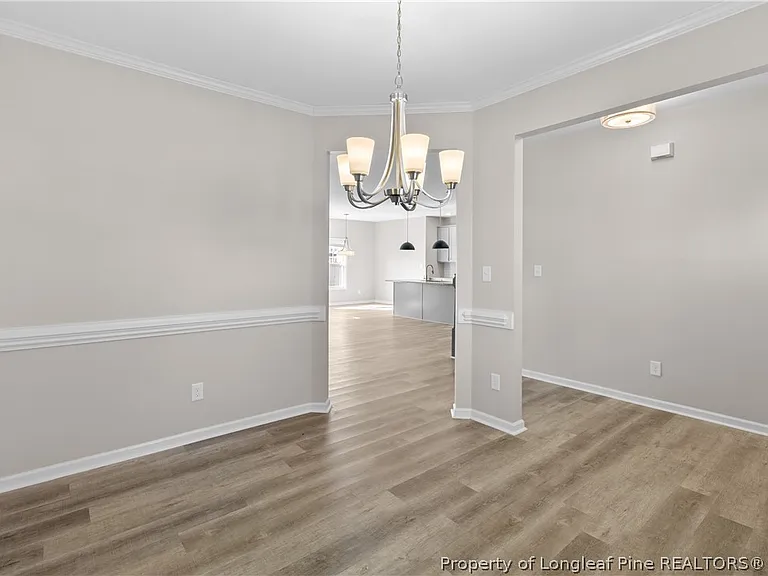 120 Chatfield Dr — Photo 8