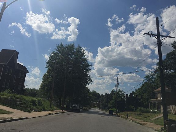 4th image of 5858 Julian Ave