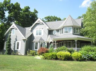 4 Princess Ct, Oak Ridge, NJ 07438