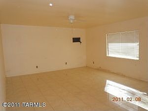 3rd image of 6948 N Starshine Dr