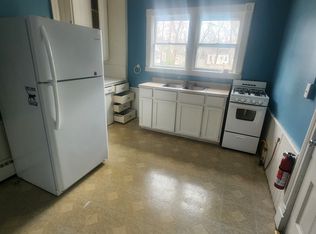 731 Village St #3, Kalamazoo, MI 49008
