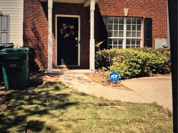 2289 Strathmoor Manor Dr, Lithonia, GA 30058