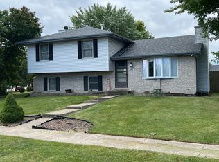 6900 Grantham Dr, Joliet, IL 60431