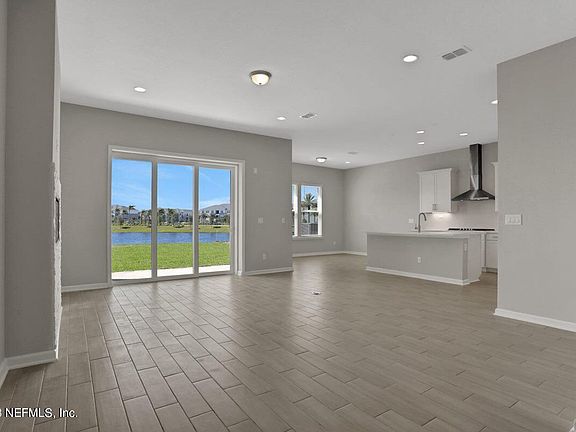 5th image of 425 RUM RUNNER Way