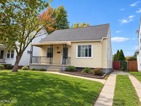 1480 Craigwood Rd, Toledo, OH 43612