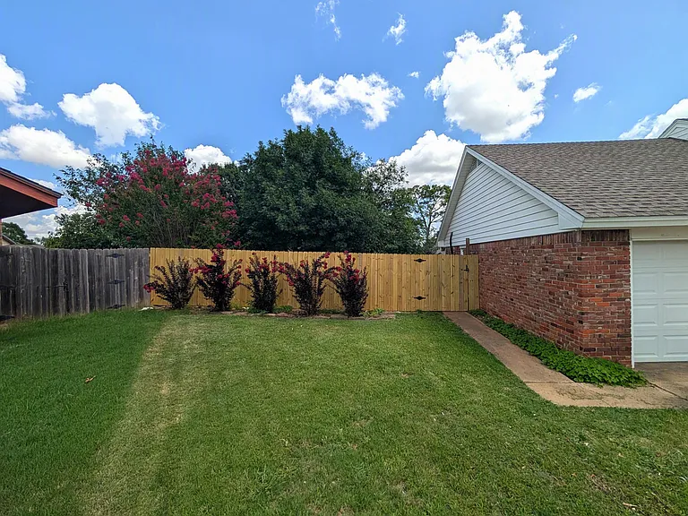 10133 Bromley Ct — Photo 58