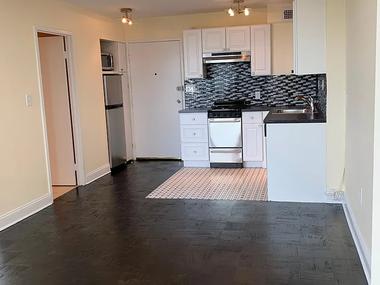 2800 Wisconsin Ave NW #1011 — Photo 7