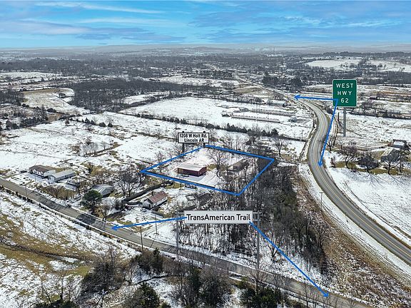 3rd image of 1208 W Holt Rd